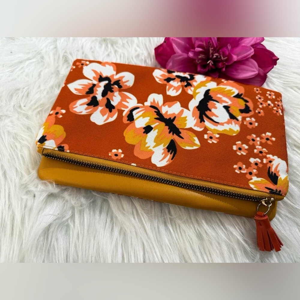 ▪️‎ Rachel Pally Floral Reversible Clutch